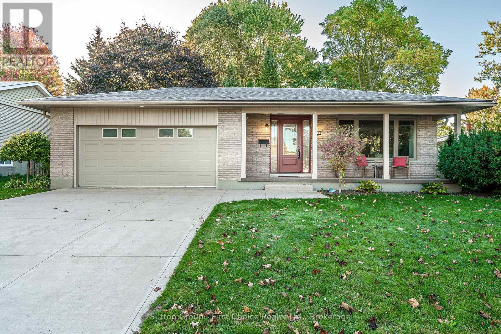 39 BAKER STREET, Stratford, Ontario