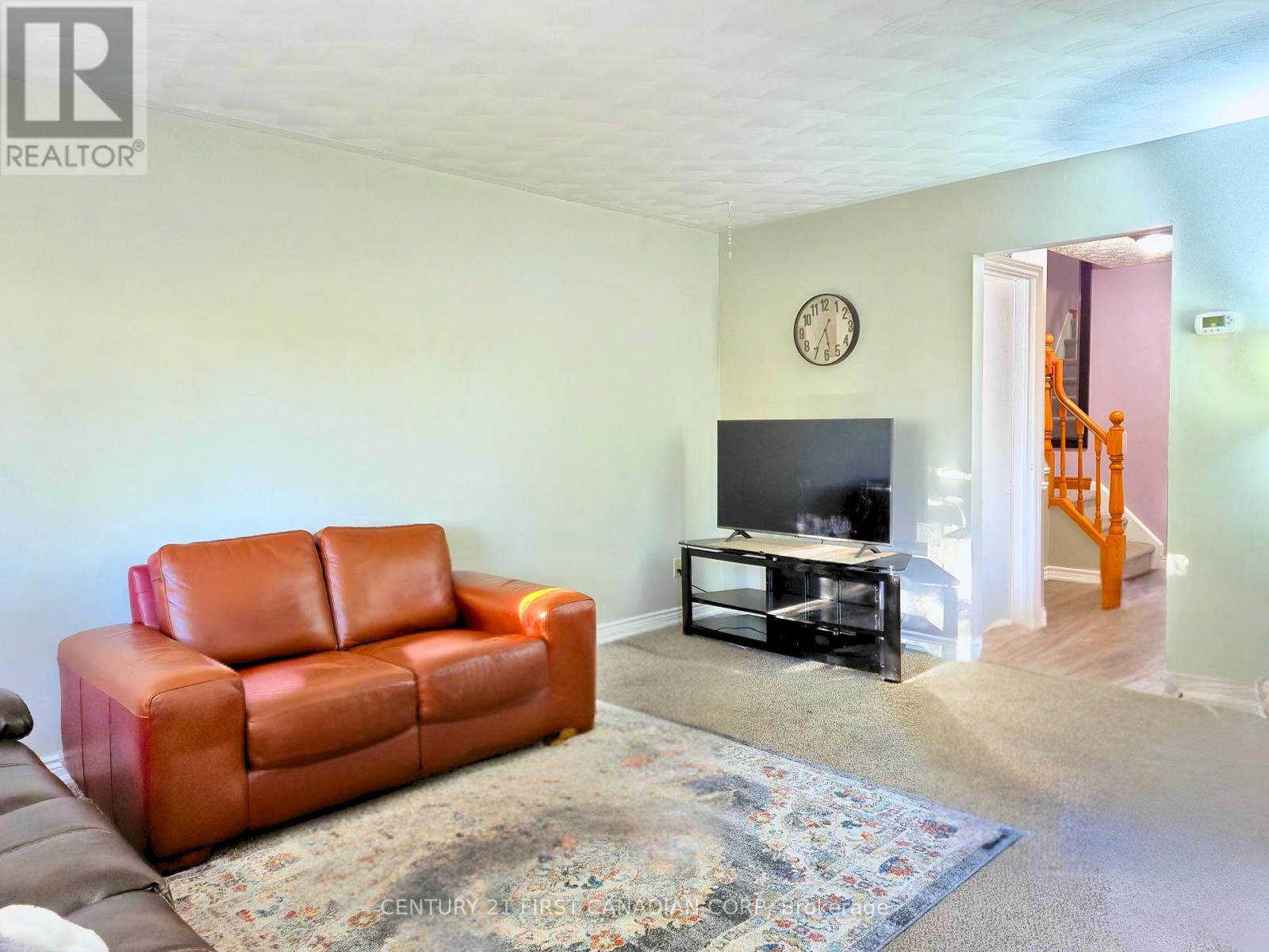15 Mohican Drive, Woodstock, Ontario  N4T 1H4 - Photo 11 - X12460230