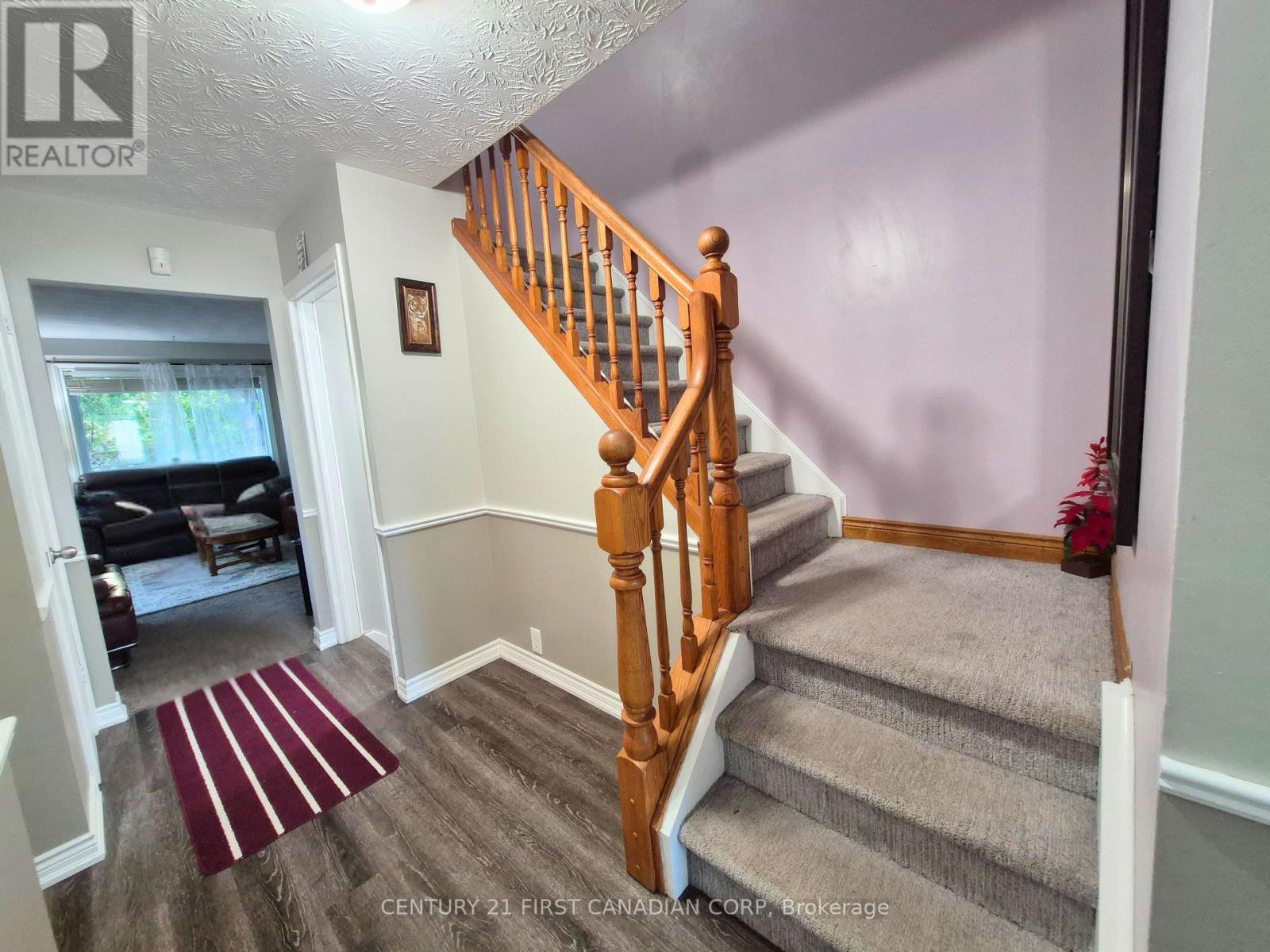 15 Mohican Drive, Woodstock, Ontario  N4T 1H4 - Photo 16 - X12460230