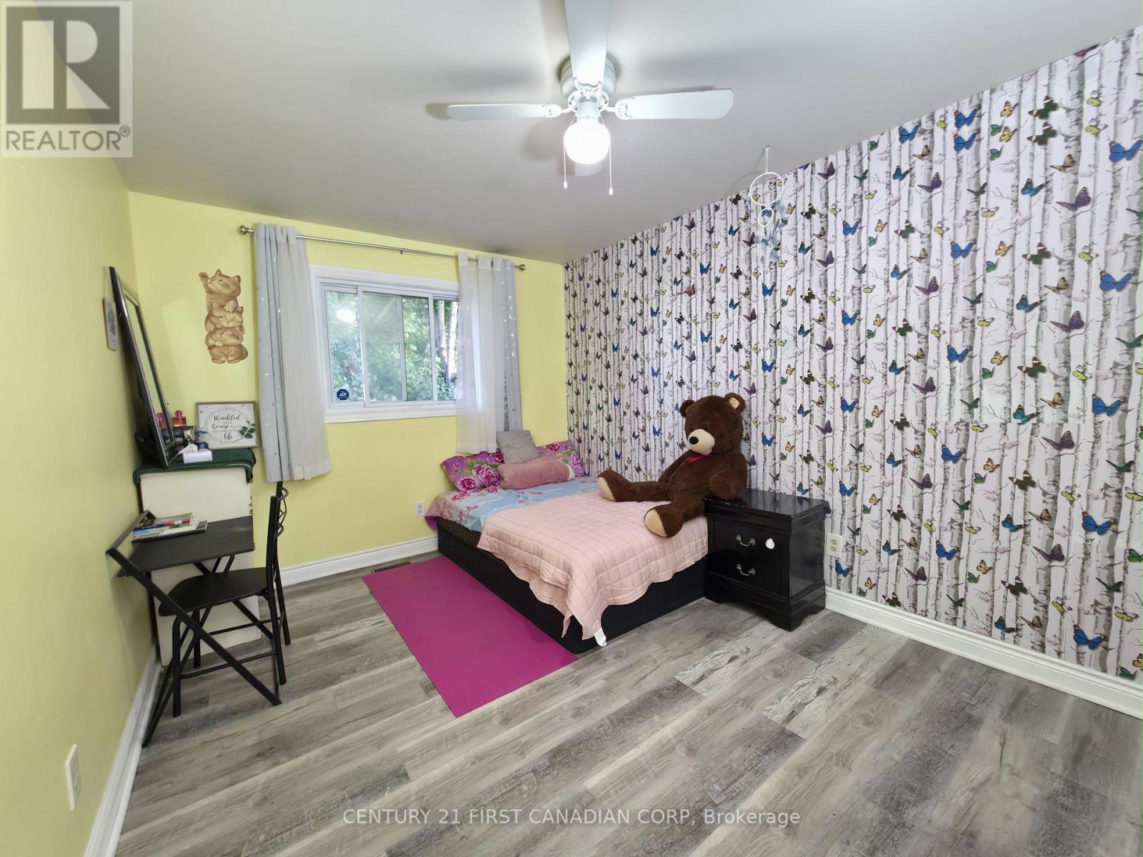 15 Mohican Drive, Woodstock, Ontario  N4T 1H4 - Photo 17 - X12460230