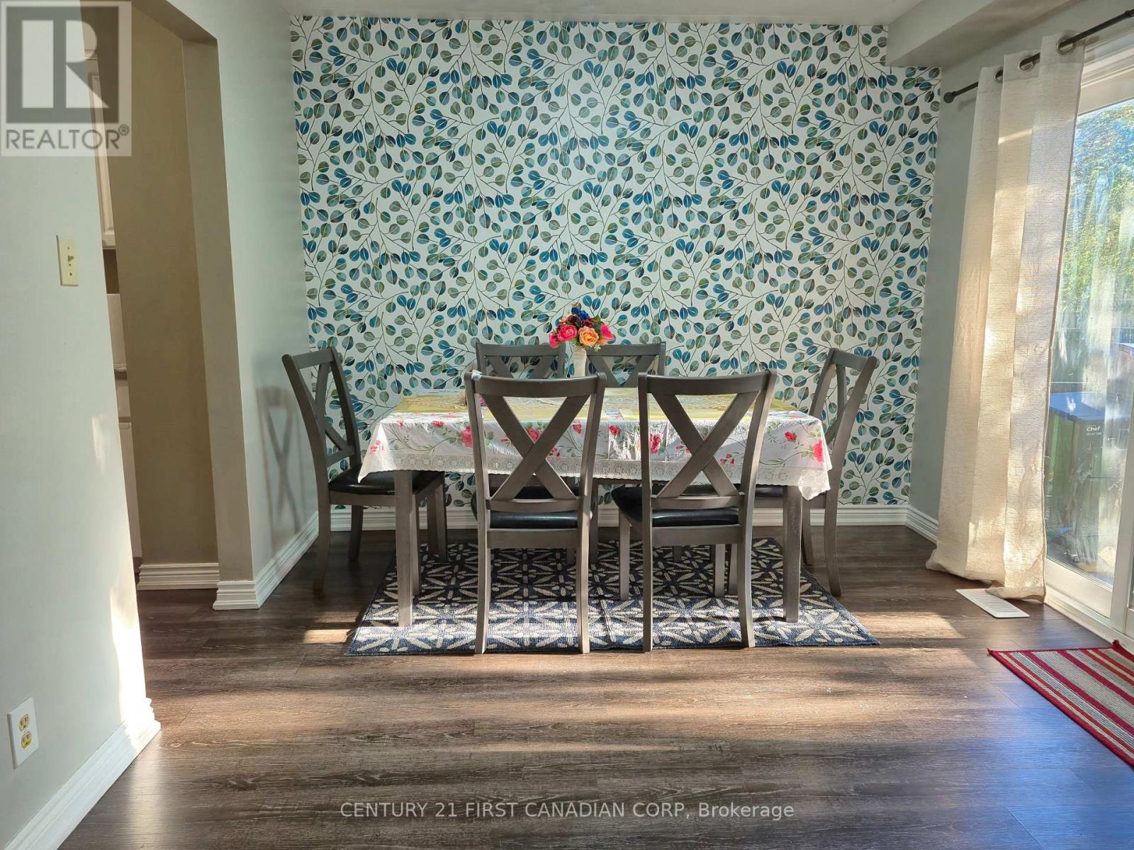 15 Mohican Drive, Woodstock, Ontario  N4T 1H4 - Photo 12 - X12460230