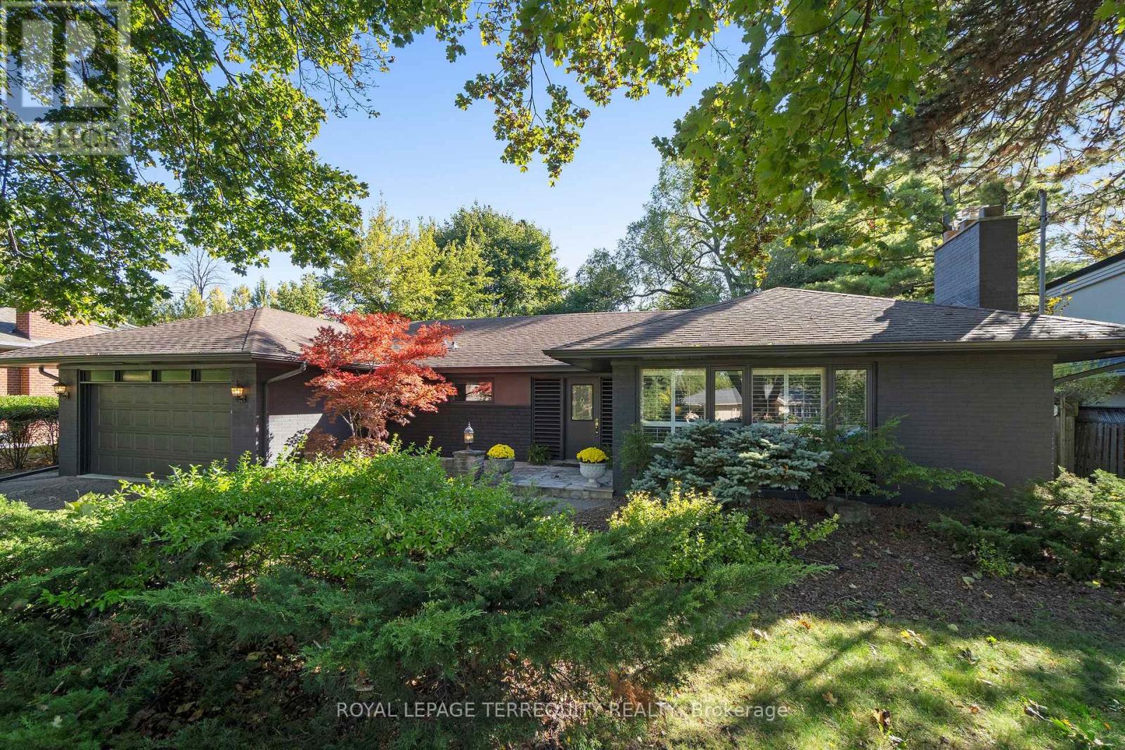 416 THE KINGSWAY, Toronto, Ontario