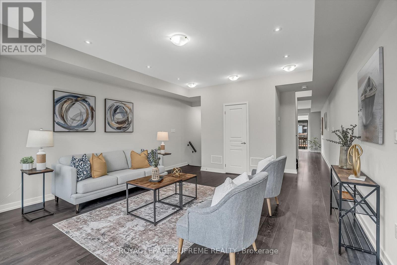 182 Huguenot Road, Oakville, Ontario  L6H 0L4 - Photo 14 - W12460275