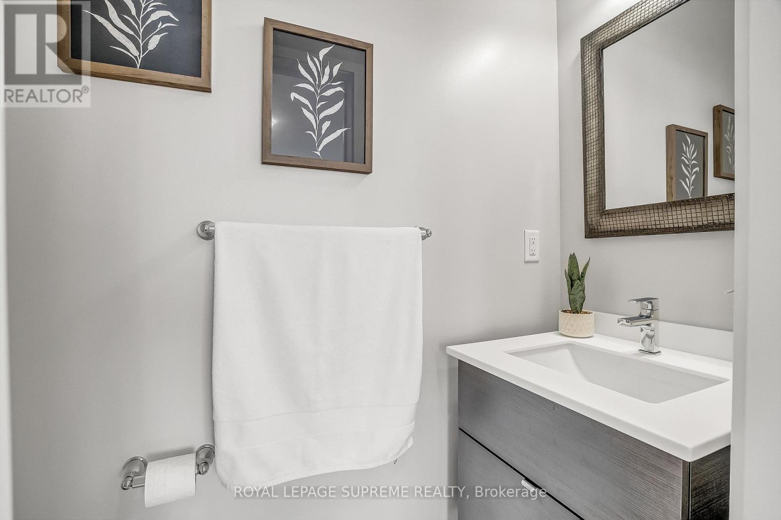 182 Huguenot Road, Oakville, Ontario  L6H 0L4 - Photo 17 - W12460275