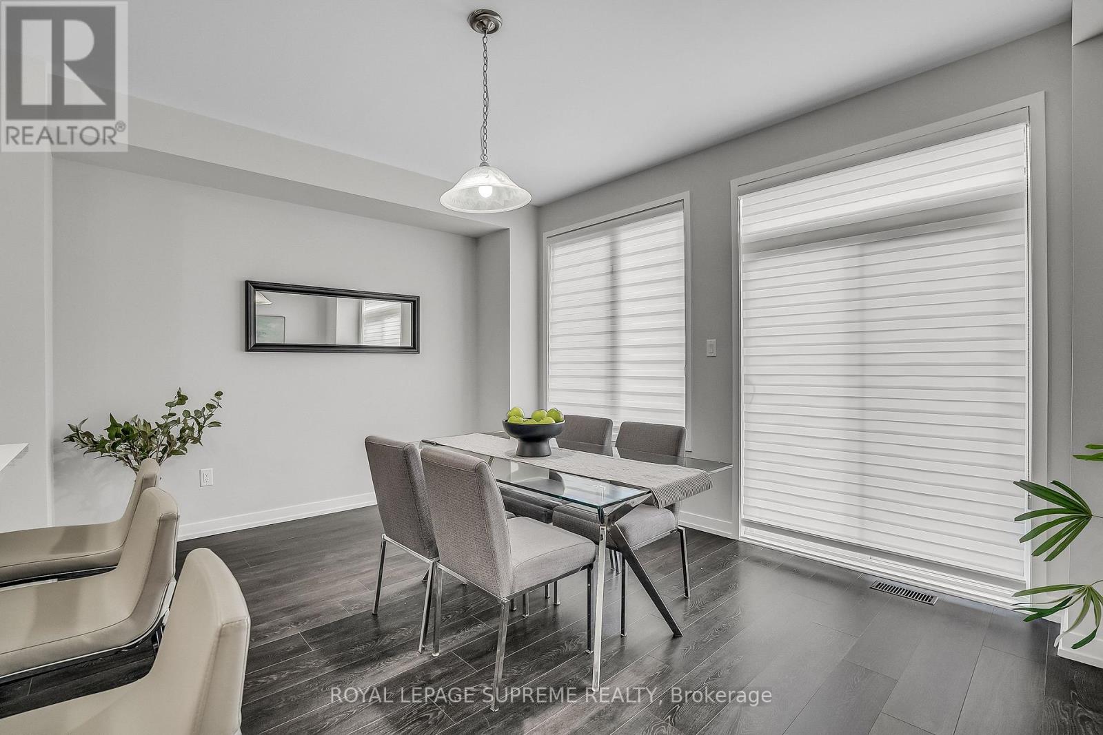 182 Huguenot Road, Oakville, Ontario  L6H 0L4 - Photo 30 - W12460275