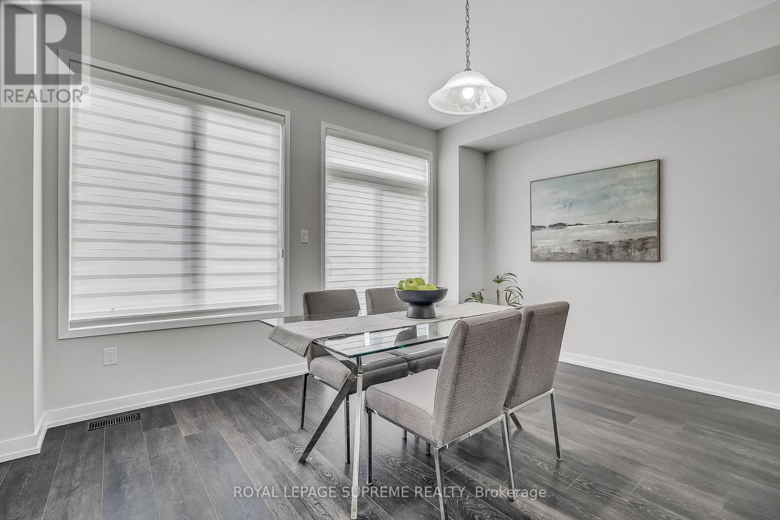 182 Huguenot Road, Oakville, Ontario  L6H 0L4 - Photo 32 - W12460275