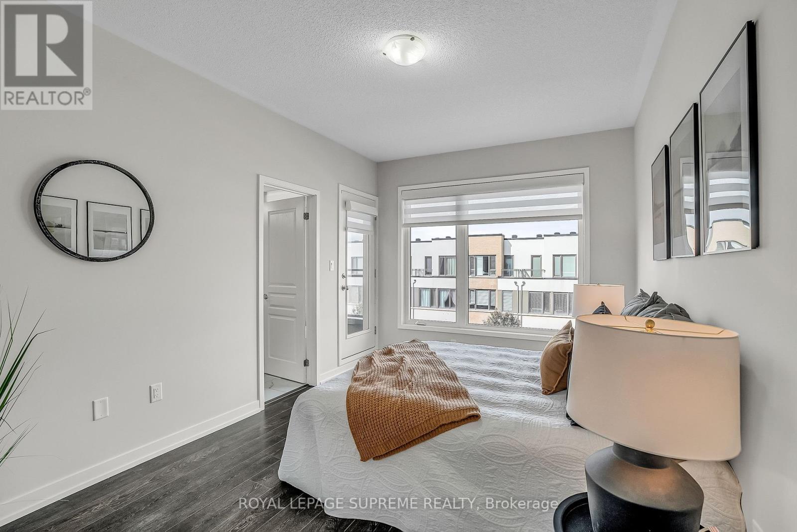 182 Huguenot Road, Oakville, Ontario  L6H 0L4 - Photo 35 - W12460275