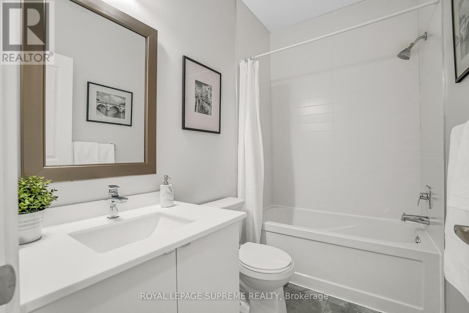 182 Huguenot Road, Oakville, Ontario  L6H 0L4 - Photo 46 - W12460275