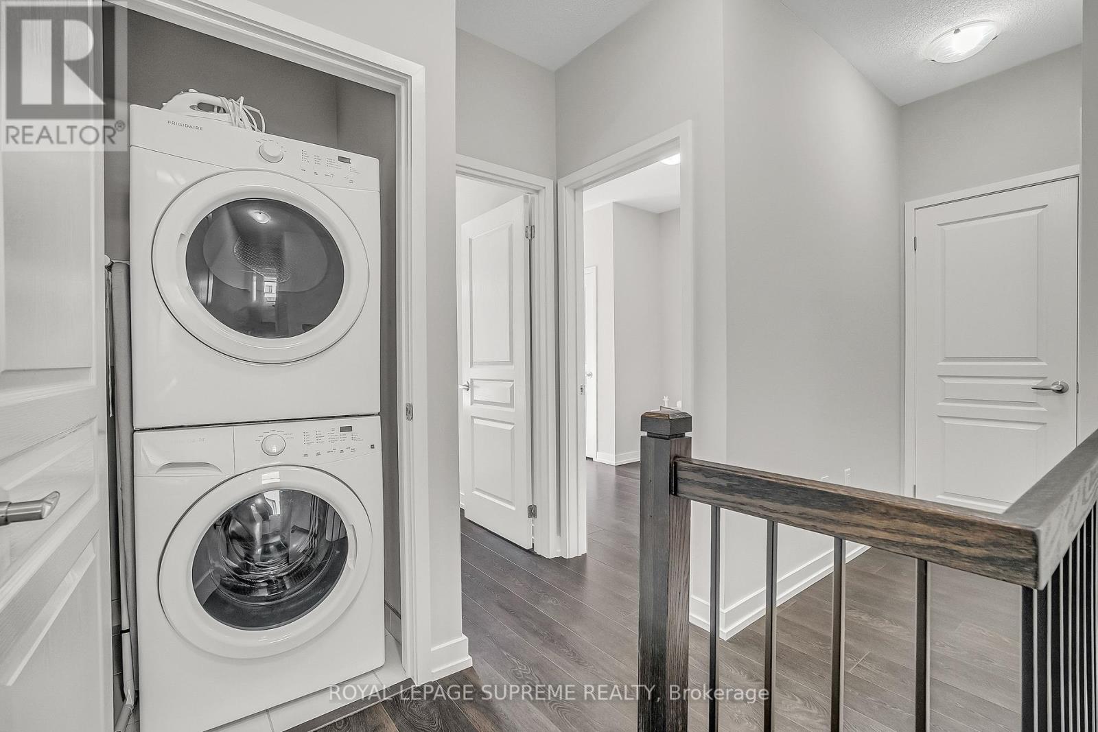 182 Huguenot Road, Oakville, Ontario  L6H 0L4 - Photo 47 - W12460275