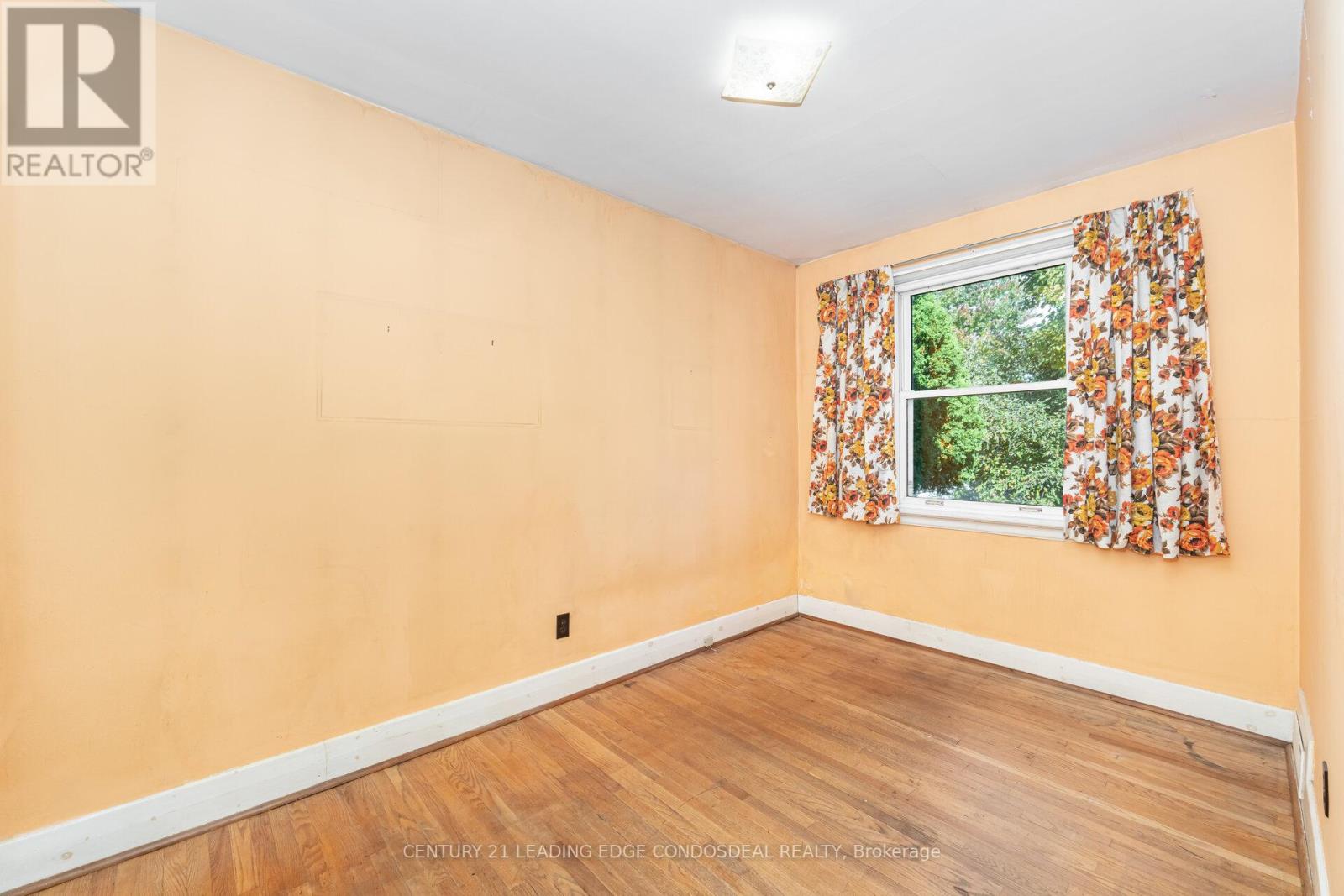 621 Roding Street, Toronto, Ontario  M3M 2A6 - Photo 18 - W12460285