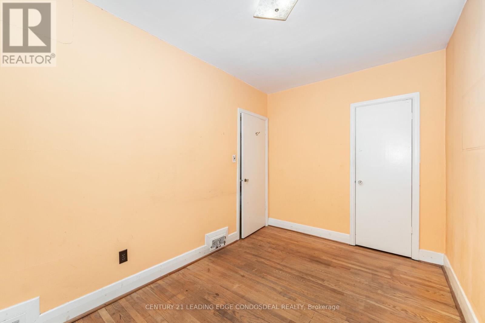 621 Roding Street, Toronto, Ontario  M3M 2A6 - Photo 20 - W12460285