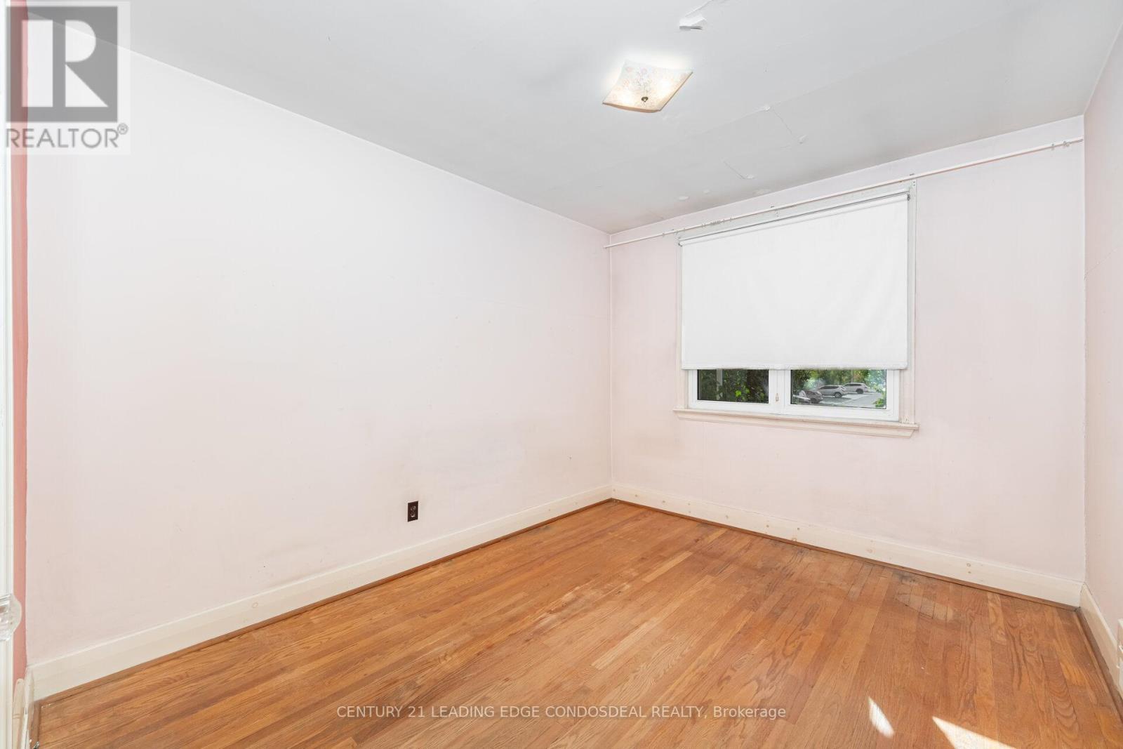 621 Roding Street, Toronto, Ontario  M3M 2A6 - Photo 23 - W12460285