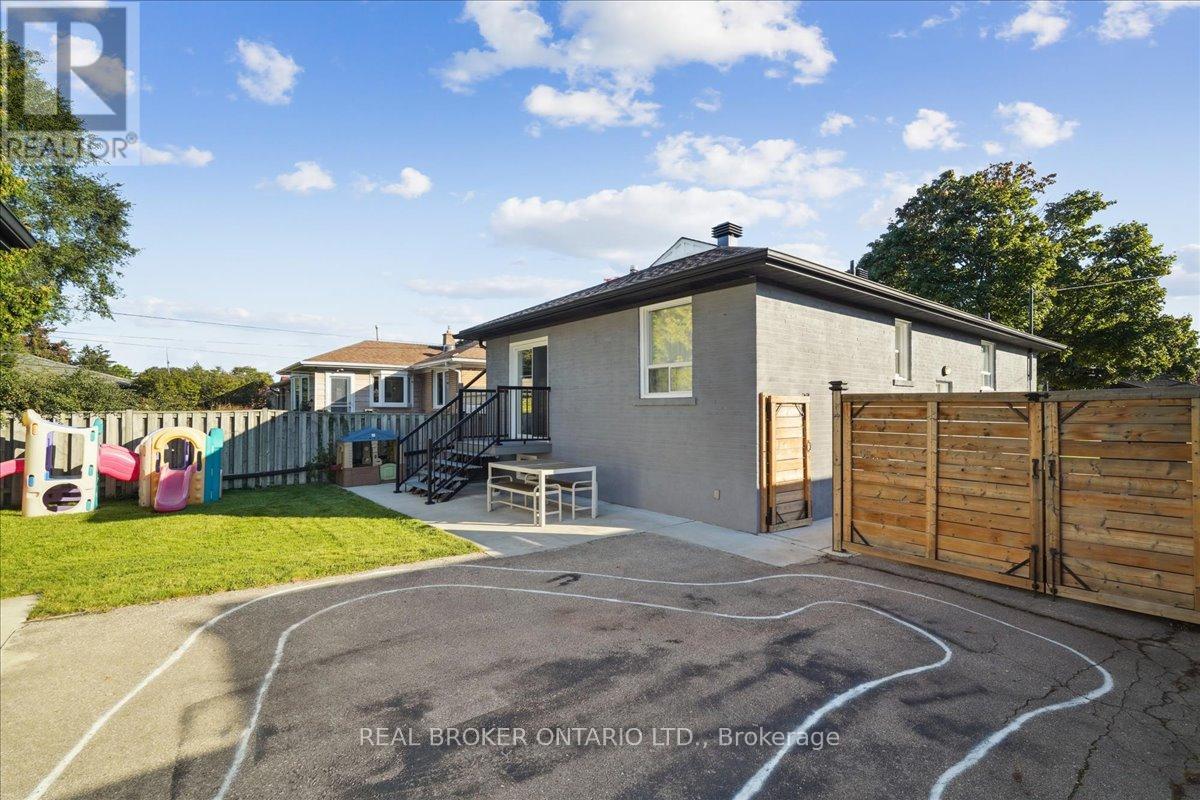 12 Margrath Place, Toronto, Ontario  M9C 4L2 - Photo 31 - W12460286