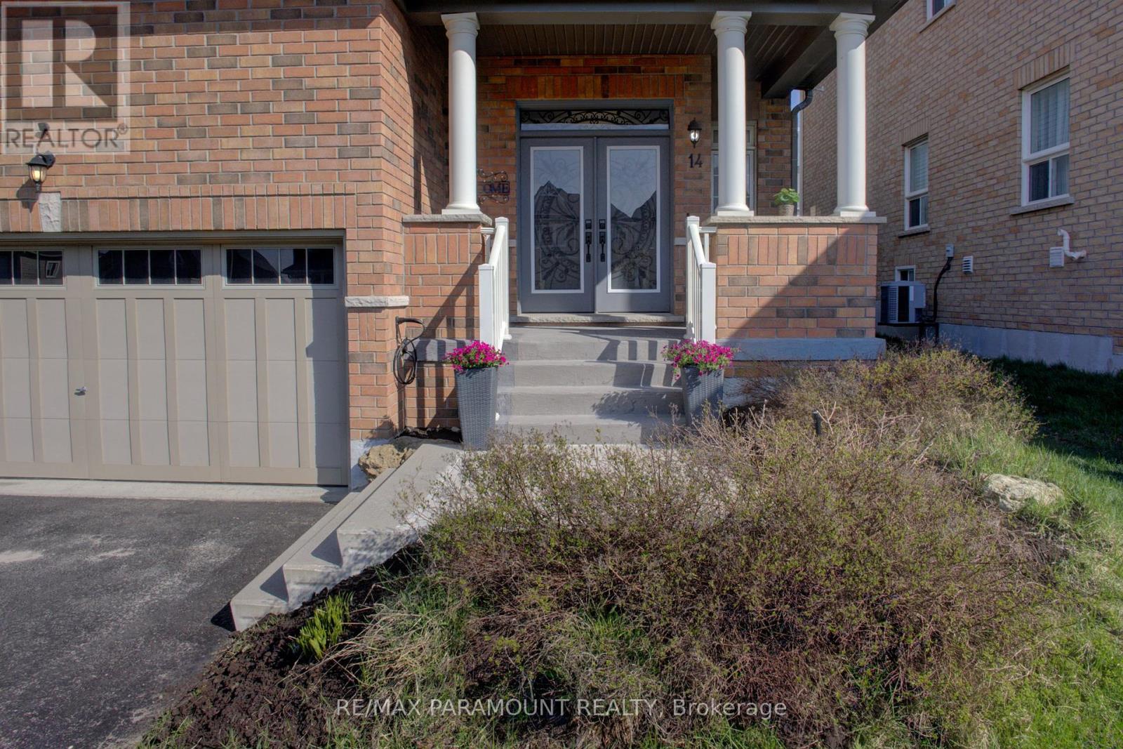 14 Paula Court, Orangeville, Ontario  L9W 5V1 - Photo 5 - W12460304