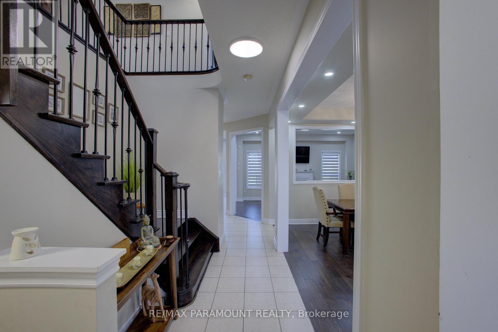 14 Paula Court, Orangeville, Ontario  L9W 5V1 - Photo 8 - W12460304
