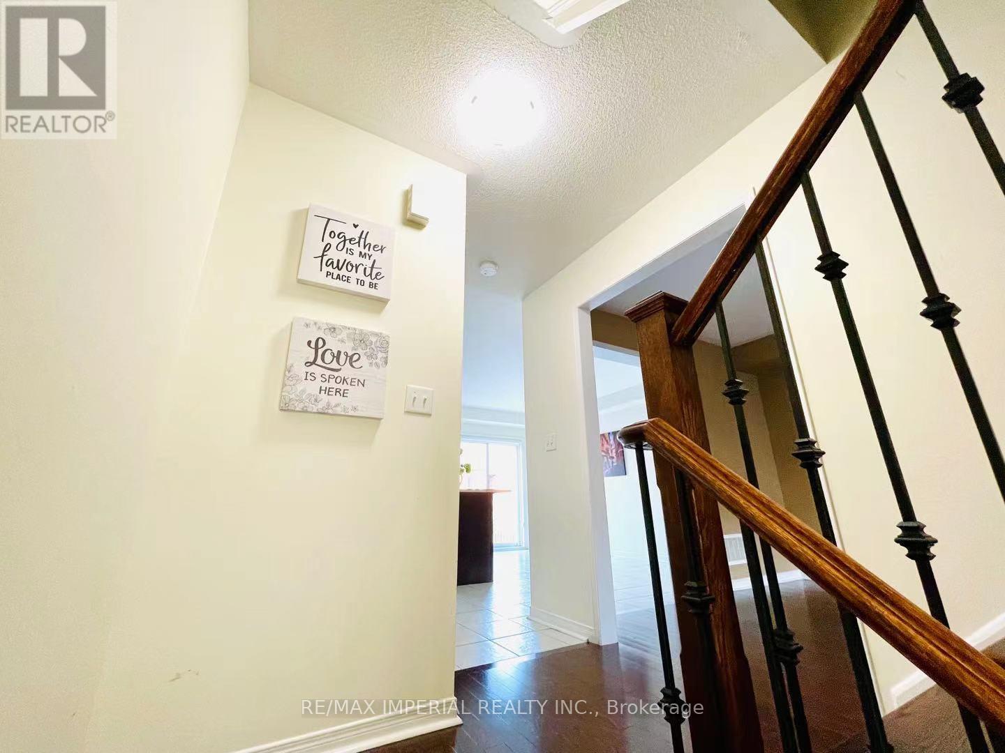 69 - 2178 Fiddlers Way, Oakville, Ontario  L6M 0L5 - Photo 4 - W12460309