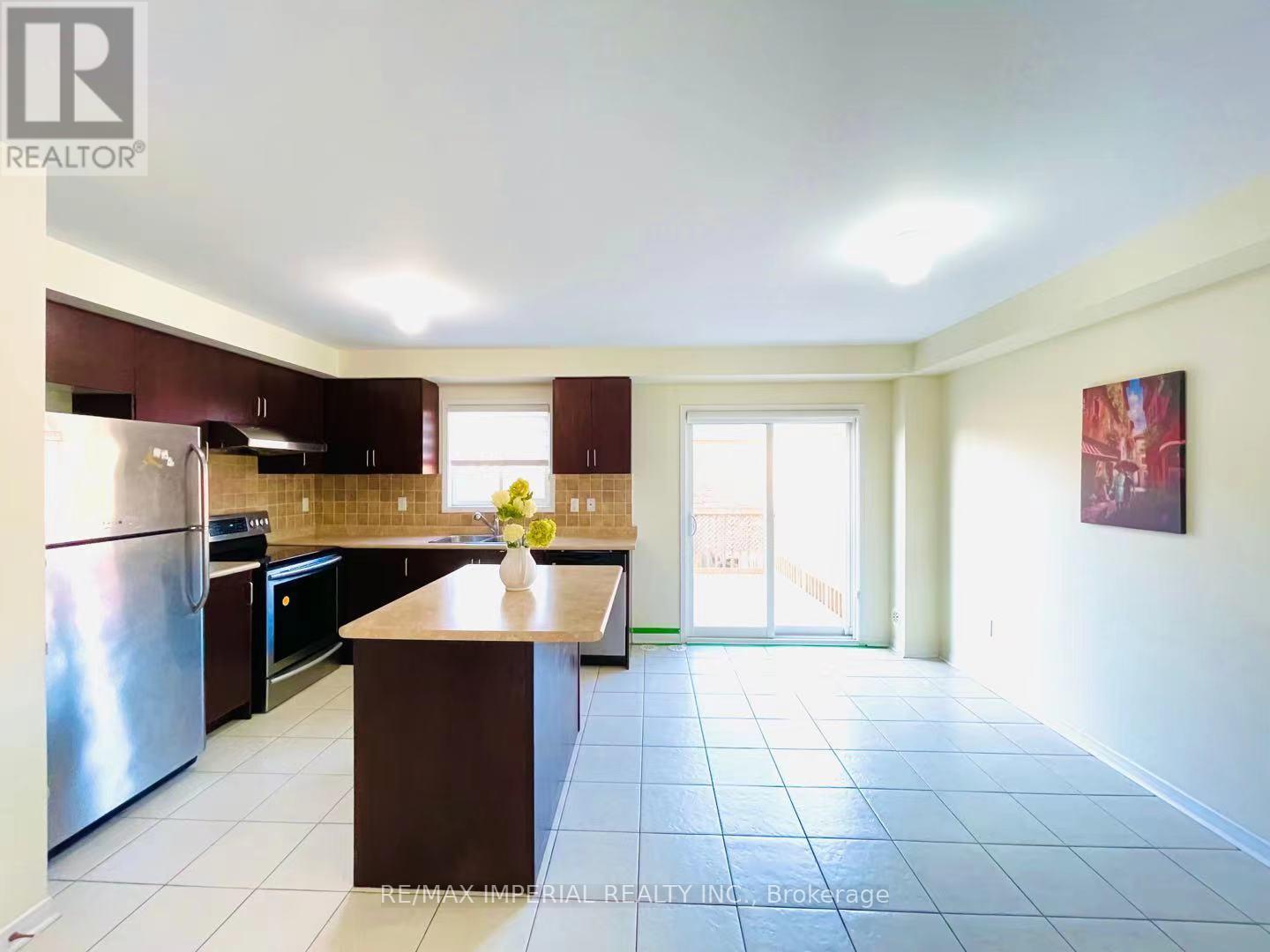 69 - 2178 Fiddlers Way, Oakville, Ontario  L6M 0L5 - Photo 7 - W12460309