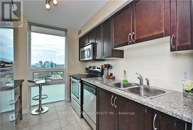2708 - 208 Enfield Place, Mississauga, Ontario  L5B 0G8 - Photo 5 - W12460315