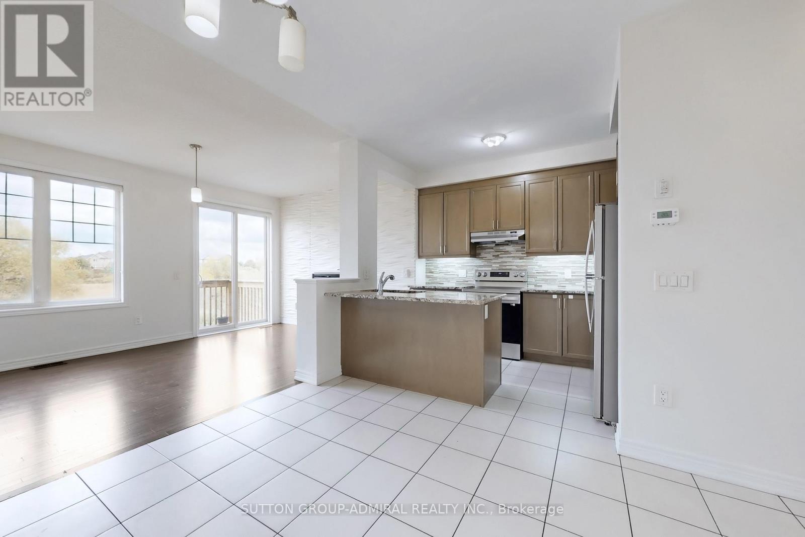 74 Davenfield Circle, Brampton, Ontario  L6P 4M2 - Photo 11 - W12460317