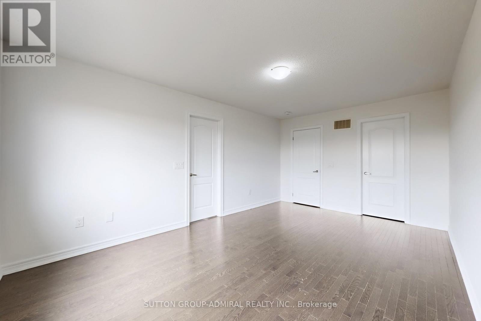 74 Davenfield Circle, Brampton, Ontario  L6P 4M2 - Photo 24 - W12460317