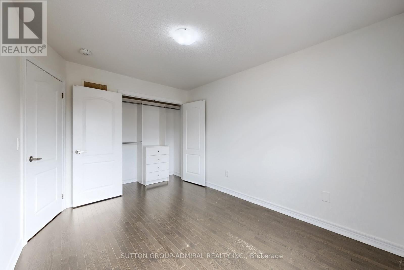 74 Davenfield Circle, Brampton, Ontario  L6P 4M2 - Photo 30 - W12460317