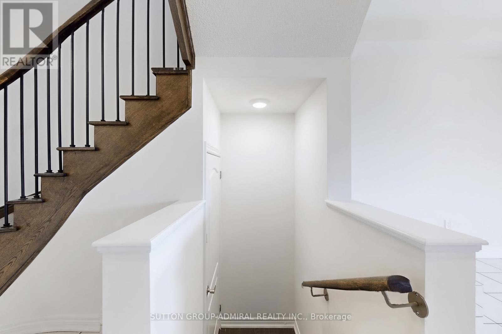 74 Davenfield Circle, Brampton, Ontario  L6P 4M2 - Photo 36 - W12460317