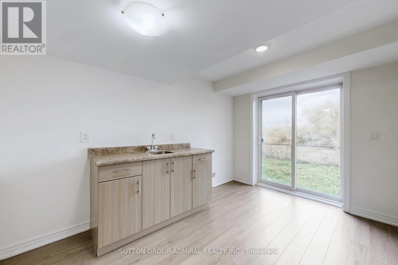 74 Davenfield Circle, Brampton, Ontario  L6P 4M2 - Photo 41 - W12460317