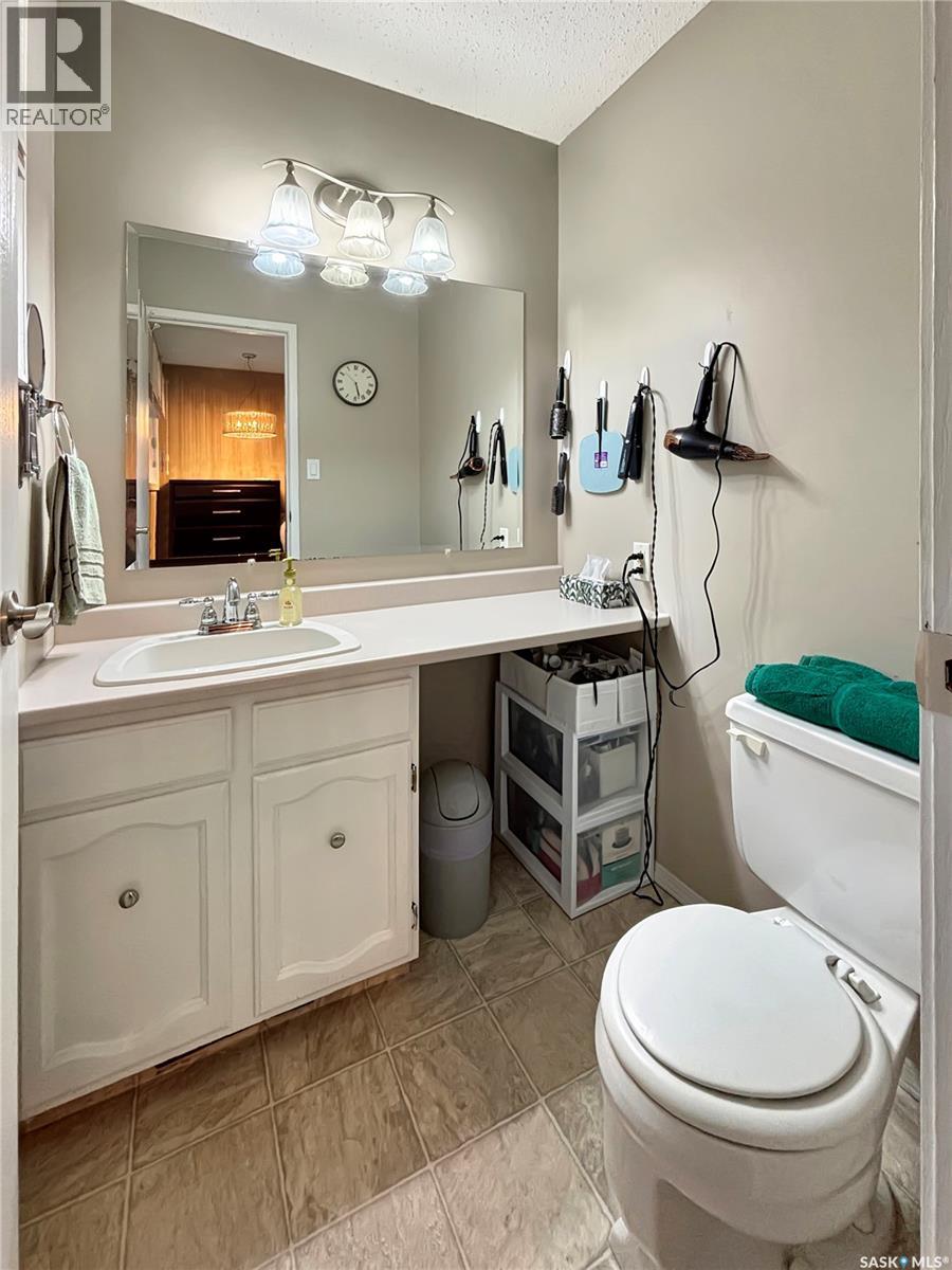 9807 21st Avenue, North Battleford, Saskatchewan  S9A 3K4 - Photo 8 - SK020763