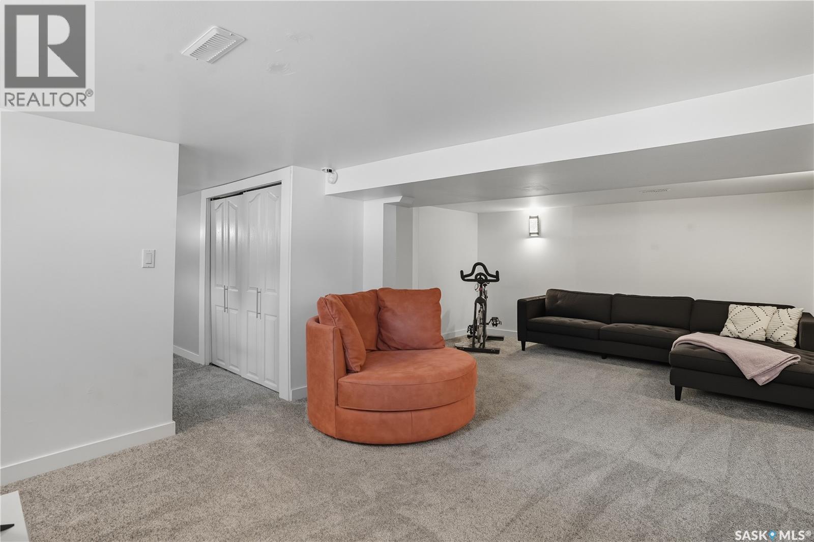 1011 Iroquois Street W, Moose Jaw, Saskatchewan  S6H 5B7 - Photo 29 - SK020746