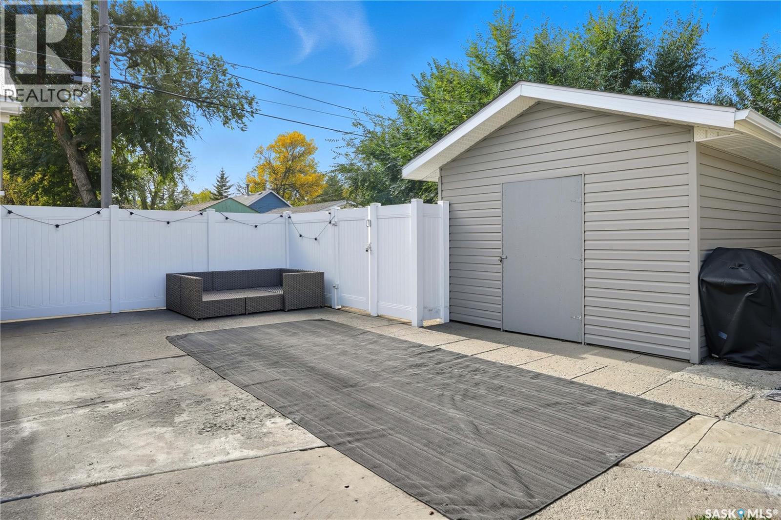 1011 Iroquois Street W, Moose Jaw, Saskatchewan  S6H 5B7 - Photo 41 - SK020746