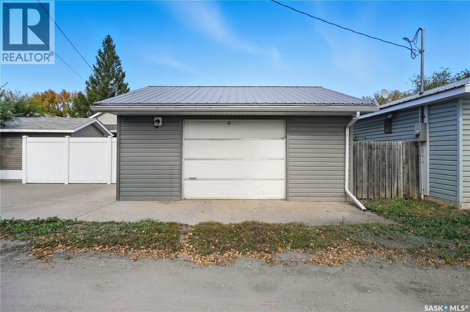 1011 Iroquois Street W, Moose Jaw, Saskatchewan  S6H 5B7 - Photo 45 - SK020746
