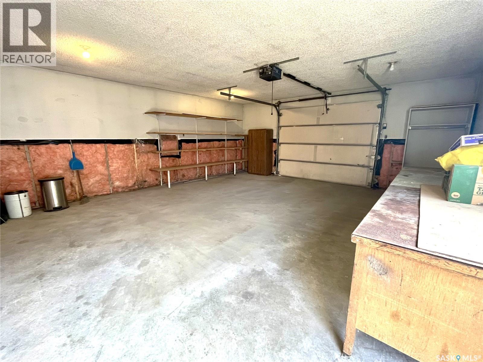 1011 Iroquois Street W, Moose Jaw, Saskatchewan  S6H 5B7 - Photo 46 - SK020746