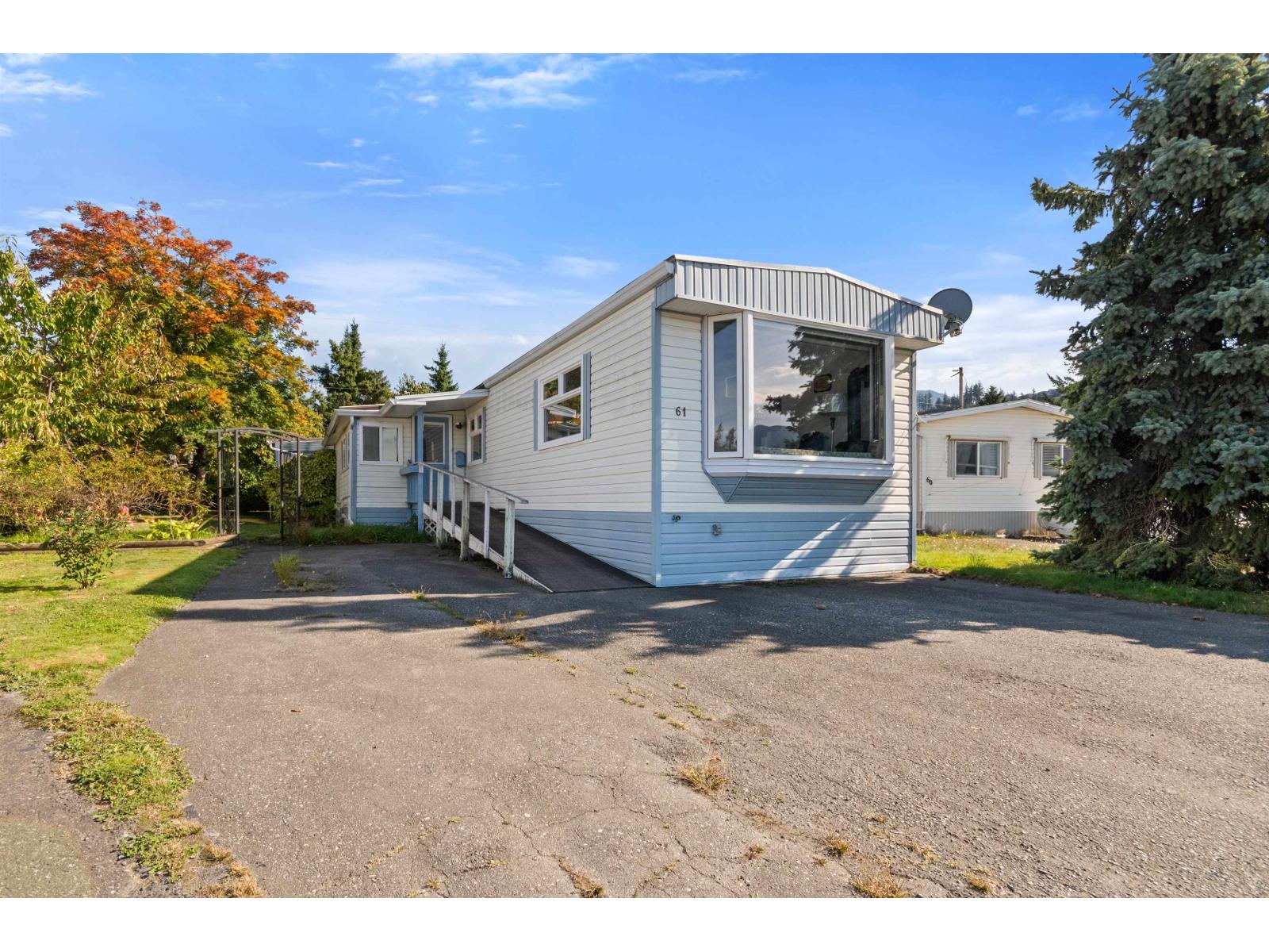 61 45640 Watson Road, Garrison Crossing, Chilliwack, British Columbia  V2R 3R1 - Photo 1 - R3057562