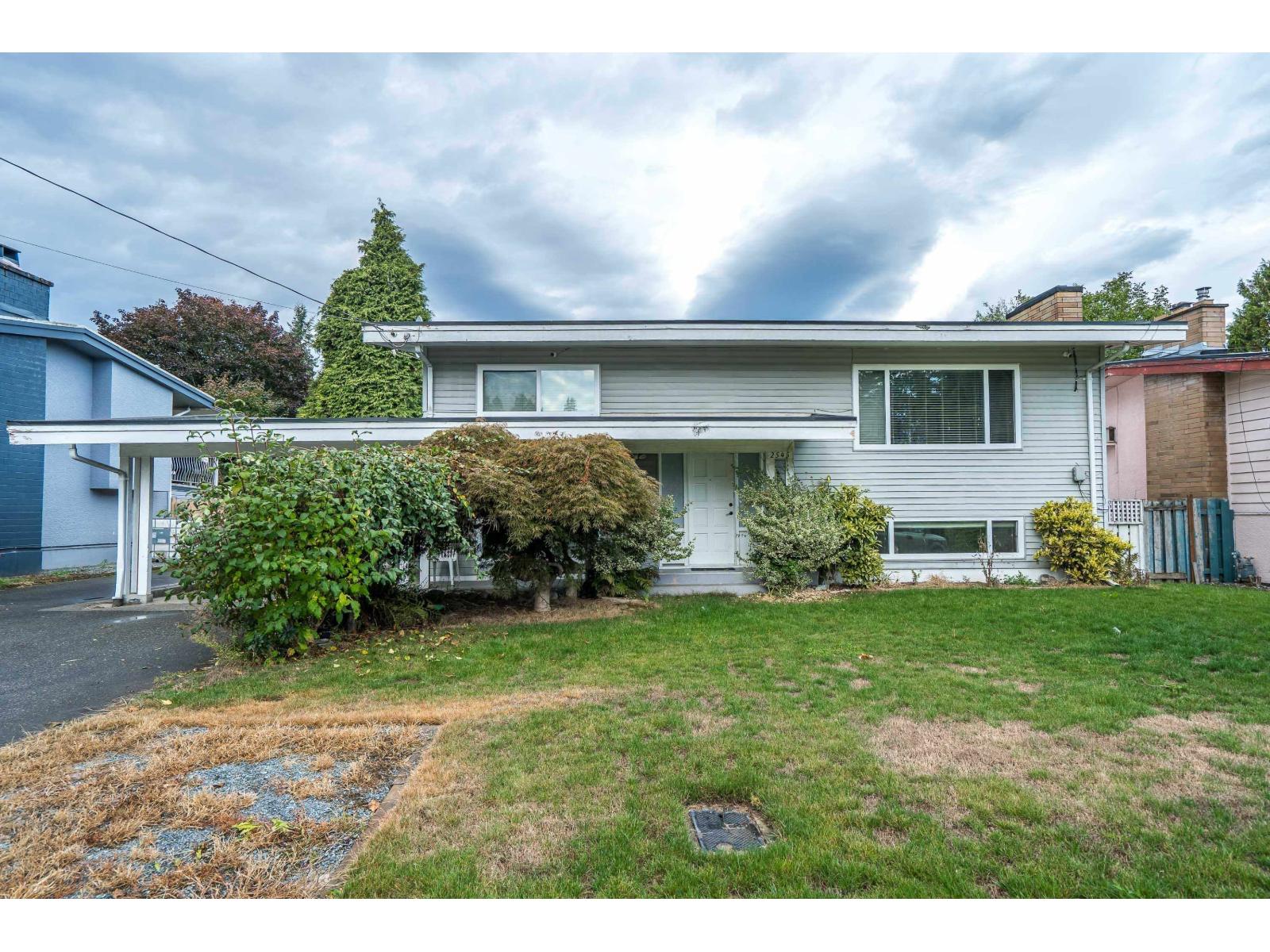 2545 Lilac Crescent, Abbotsford, British Columbia  V2T 1P5 - Photo 3 - R3057504