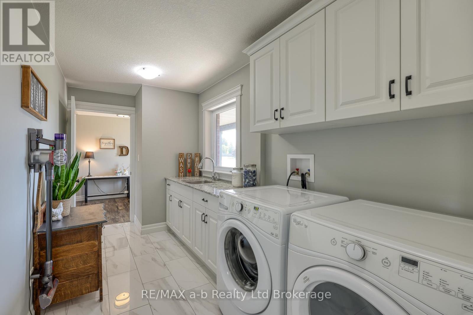49286 Ashland Avenue, Malahide, Ontario  N0L 2J0 - Photo 15 - X12420869