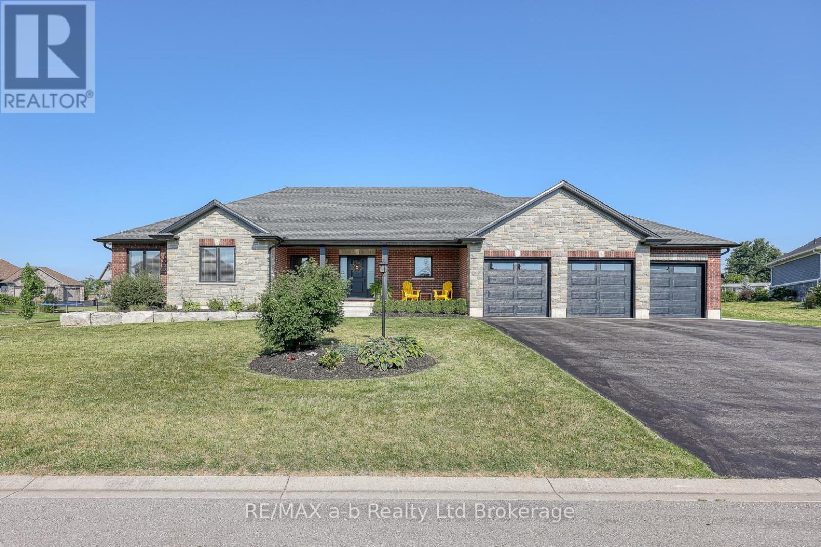 49286 Ashland Avenue, Malahide, Ontario  N0L 2J0 - Photo 2 - X12420869