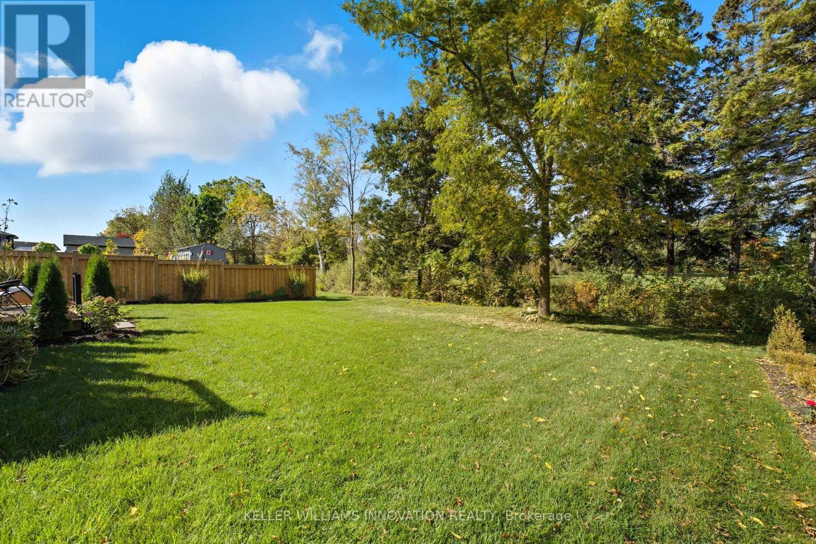 19 Gilmer Crescent, North Perth (Listowel), Ontario  N4W 0H2 - Photo 37 - X12460253