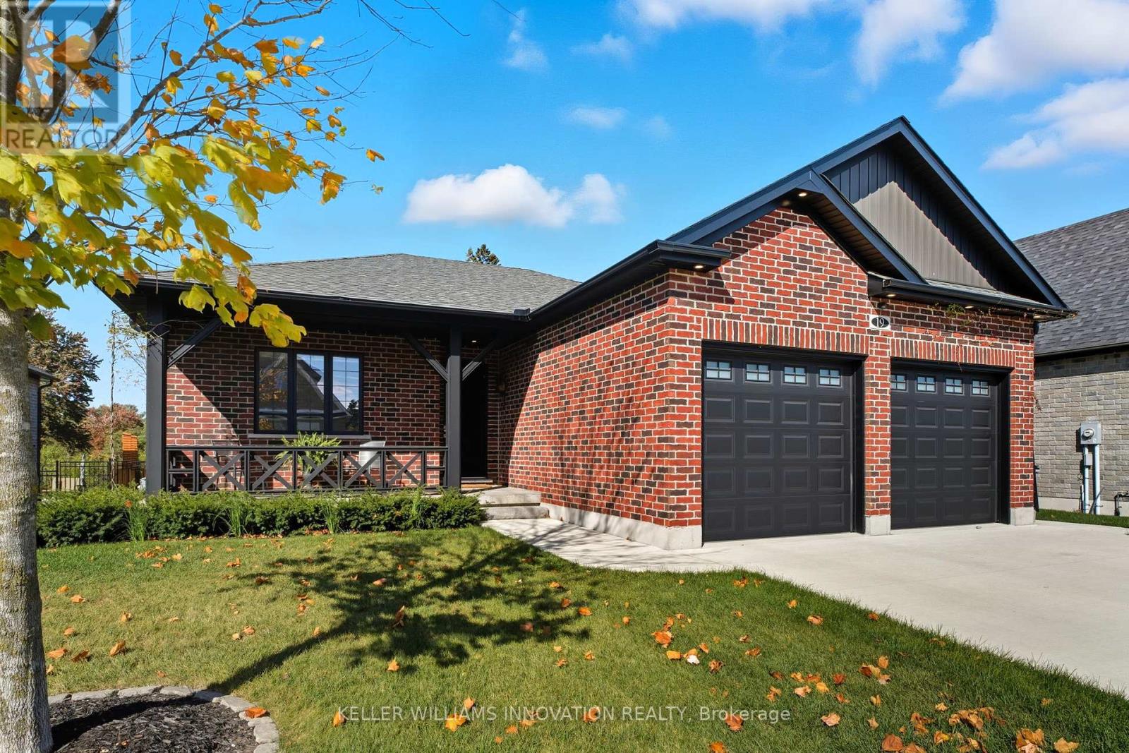 19 Gilmer Crescent, North Perth (Listowel), Ontario  N4W 0H2 - Photo 6 - X12460253