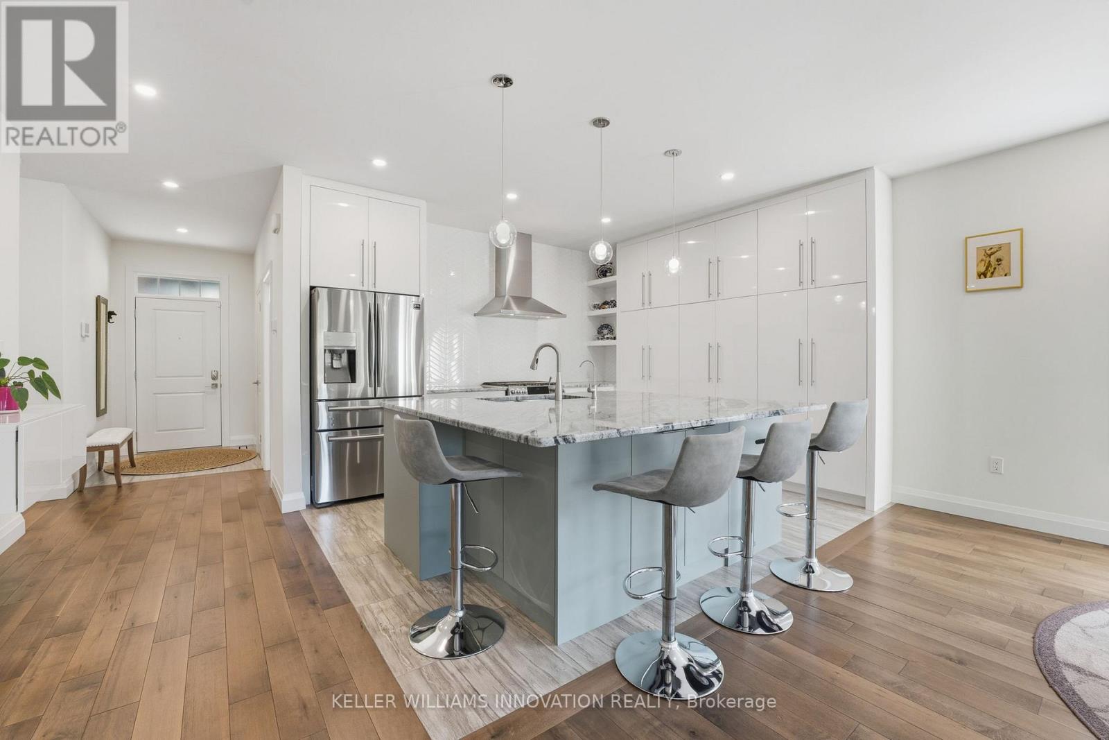 19 Gilmer Crescent, North Perth (Listowel), Ontario  N4W 0H2 - Photo 9 - X12460253