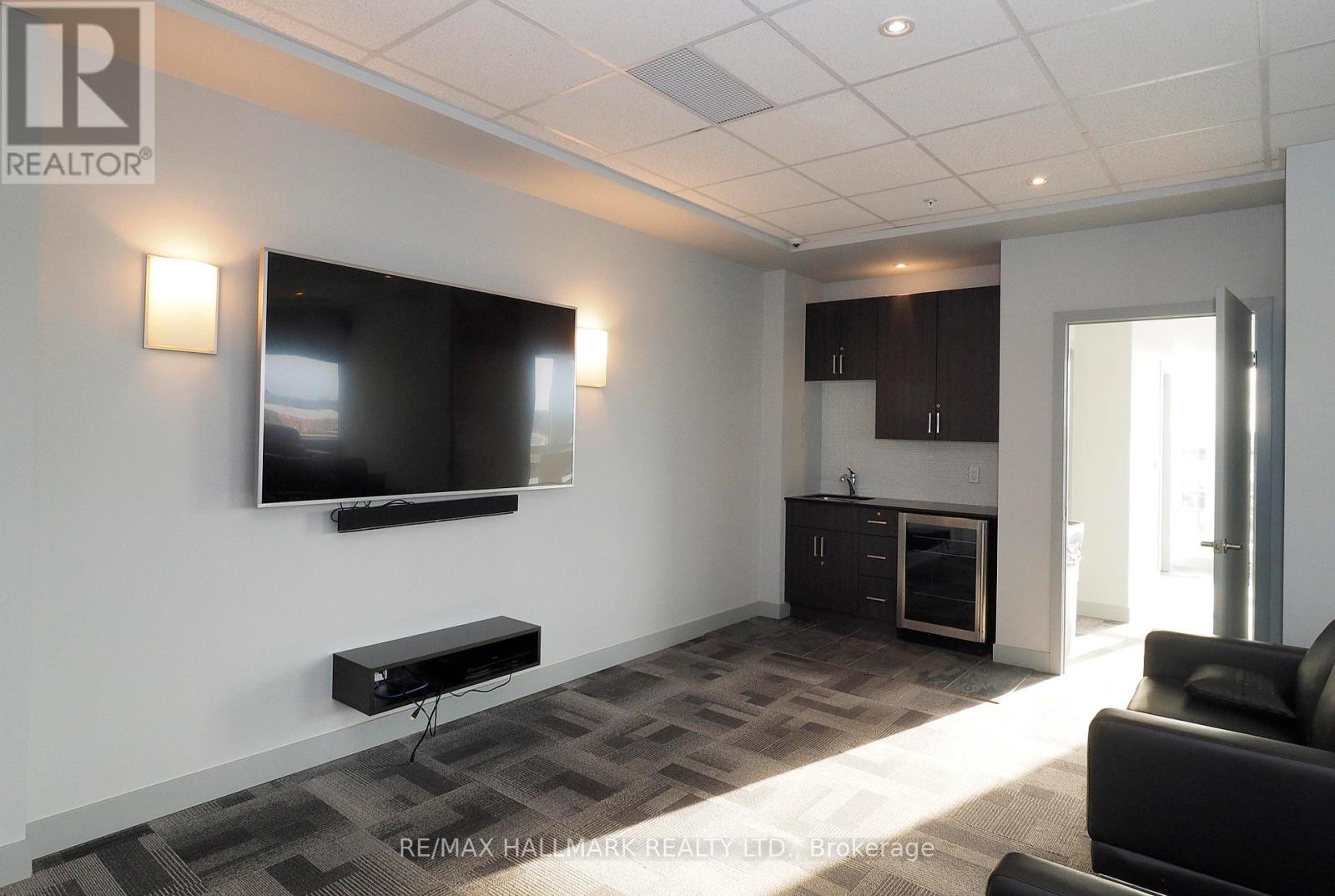 711 - 1 Victoria Street S, Kitchener, Ontario  N2G 0B5 - Photo 44 - X12460298