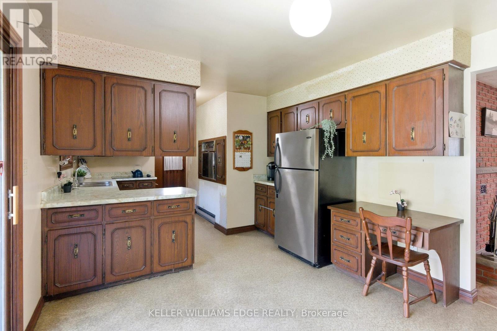 1043 Safari Road, Hamilton, Ontario  L0R 1V0 - Photo 16 - X12460302
