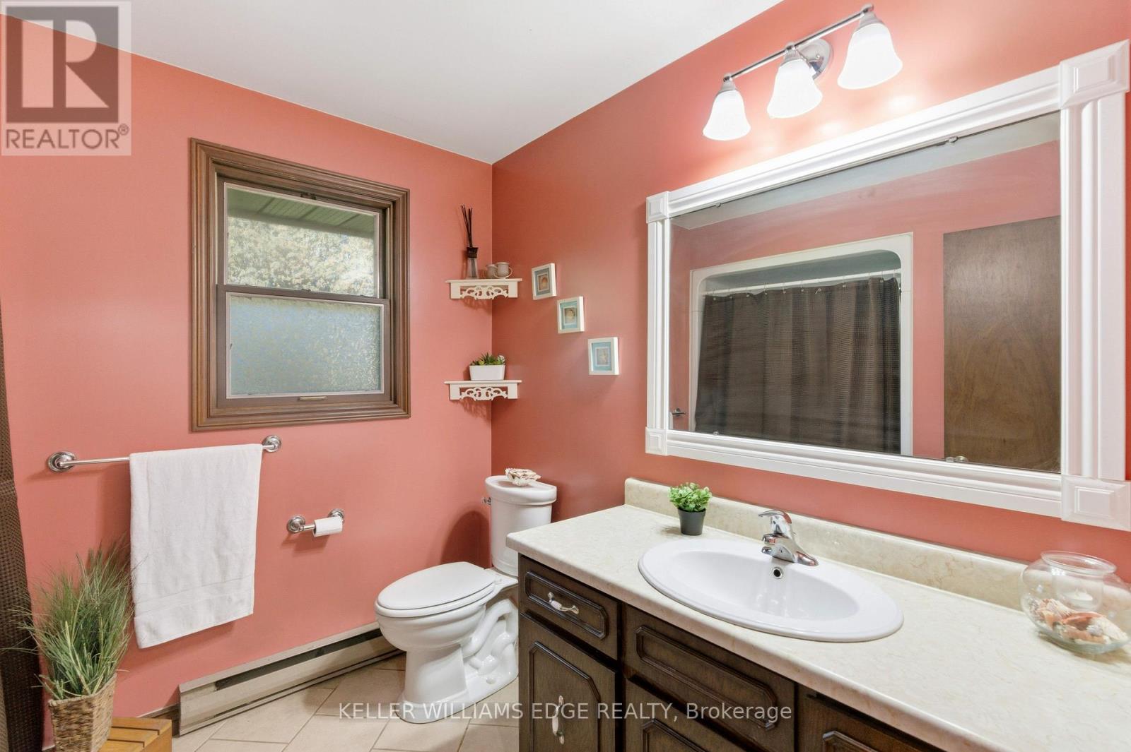 1043 Safari Road, Hamilton, Ontario  L0R 1V0 - Photo 27 - X12460302