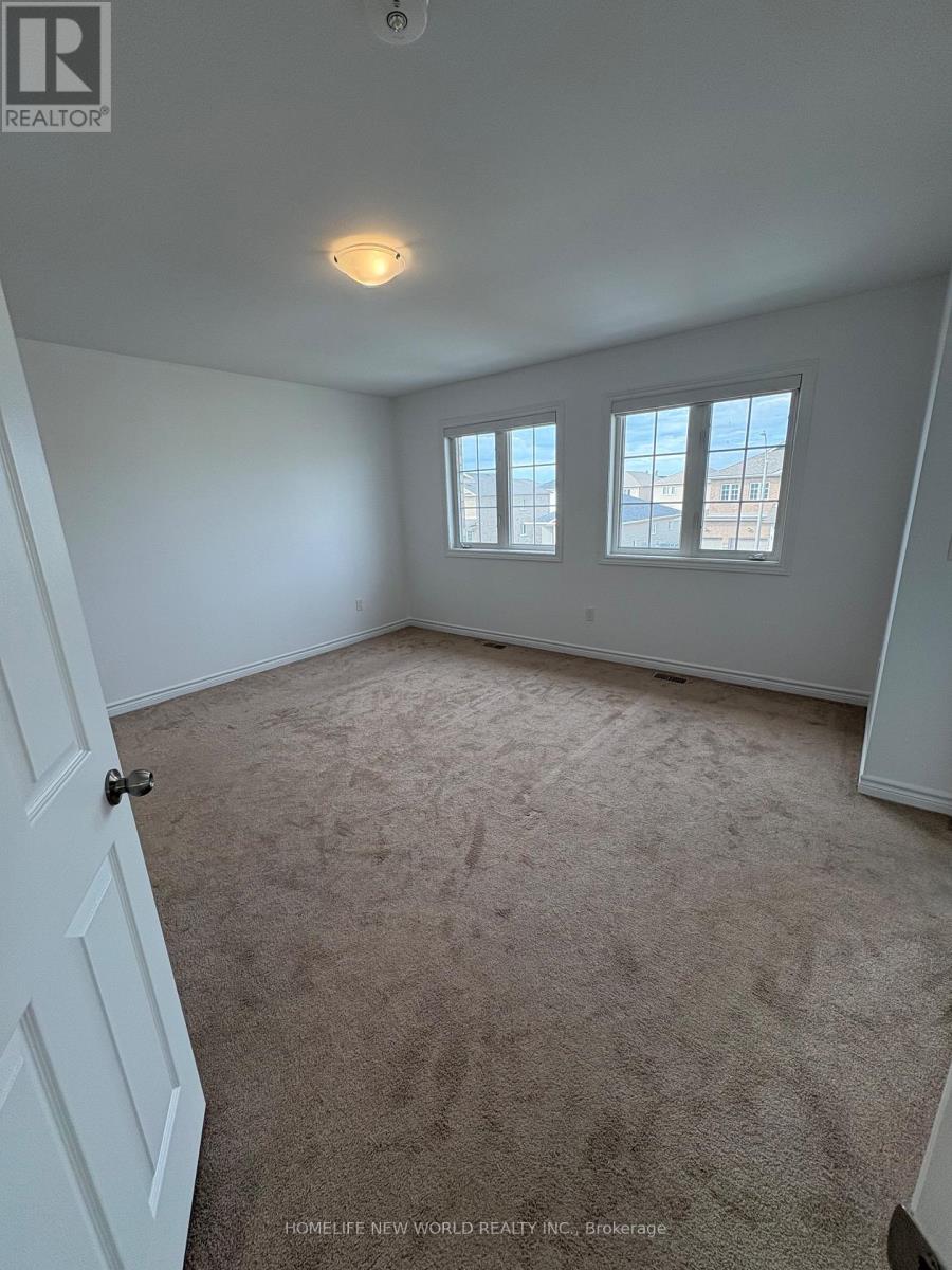 112 Brennan Crescent, Loyalist, Ontario  K0H 2H0 - Photo 10 - X12460324