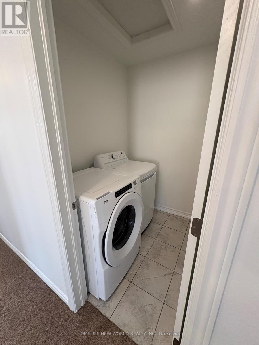 112 Brennan Crescent, Loyalist, Ontario  K0H 2H0 - Photo 12 - X12460324