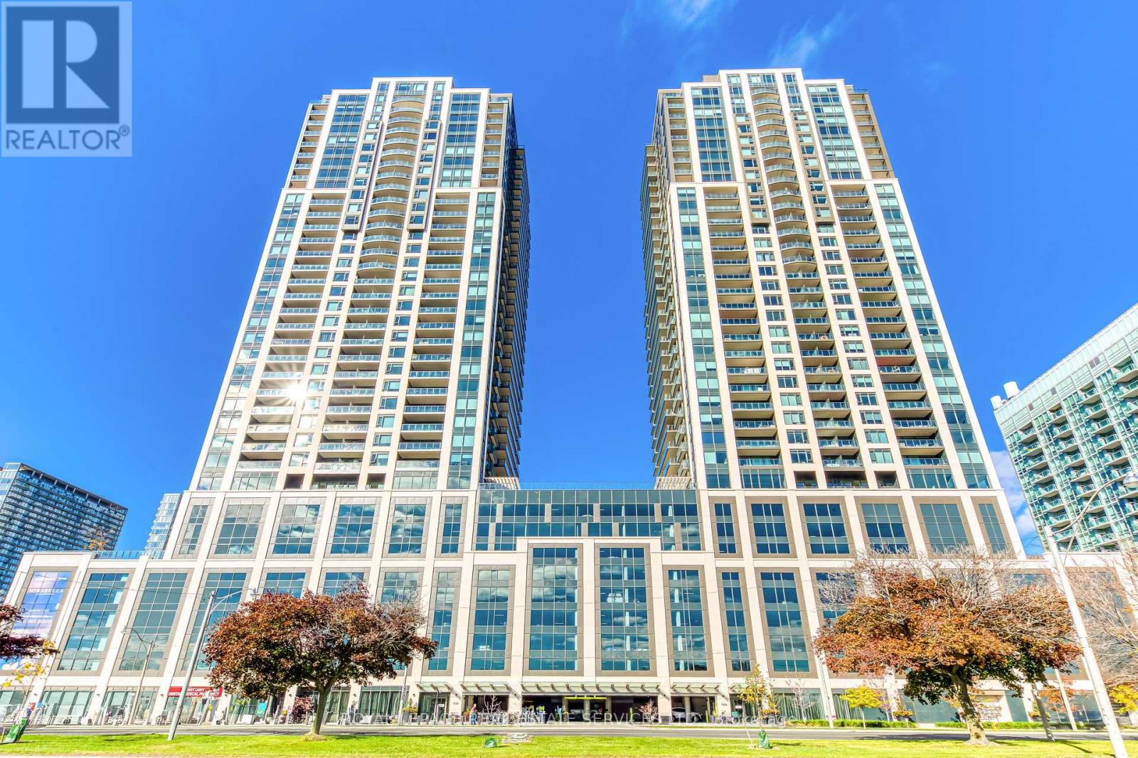 1805 - 1926 Lake Shore Boulevard W, Toronto, Ontario  M6S 1A1 - Photo 14 - W12460191