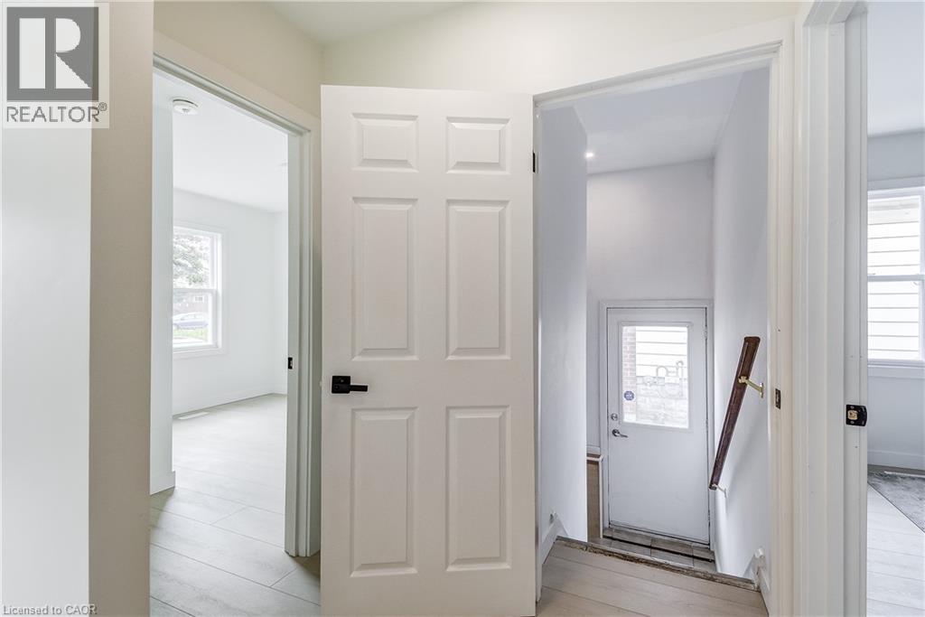 82 West 1st Street, Hamilton, Ontario  L9C 3C4 - Photo 22 - 40778751