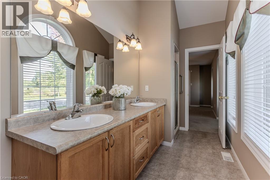 3 Diiorio Circle, Ancaster, Ontario  L9K 1S9 - Photo 19 - 40778458