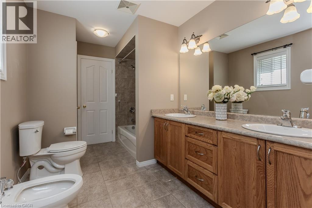 3 Diiorio Circle, Ancaster, Ontario  L9K 1S9 - Photo 26 - 40778458