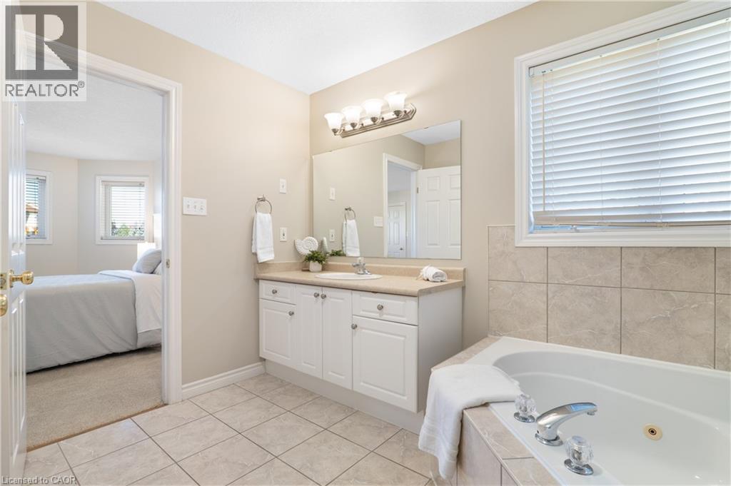 176 Pine Valley Drive, Kitchener, Ontario  N2P 2V8 - Photo 33 - 40776728