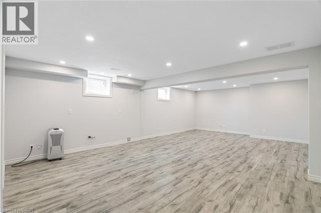 176 Pine Valley Drive, Kitchener, Ontario  N2P 2V8 - Photo 37 - 40776728